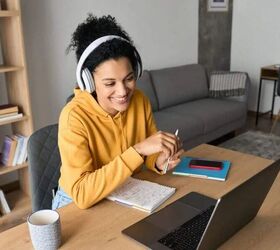 18 ways to make money online without selling anything