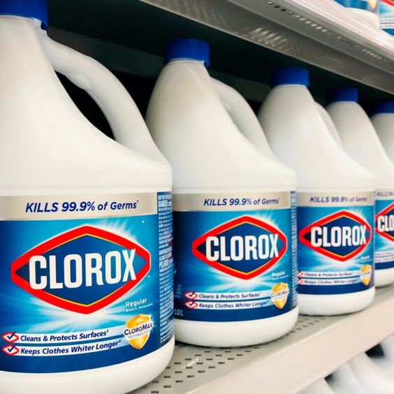 10 surprising ways to use clorox bleach, Clorox bleach on the shelves