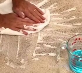 10 incredible uses of dawn and lemon juice around the house, Clean your carpet with this magical formula