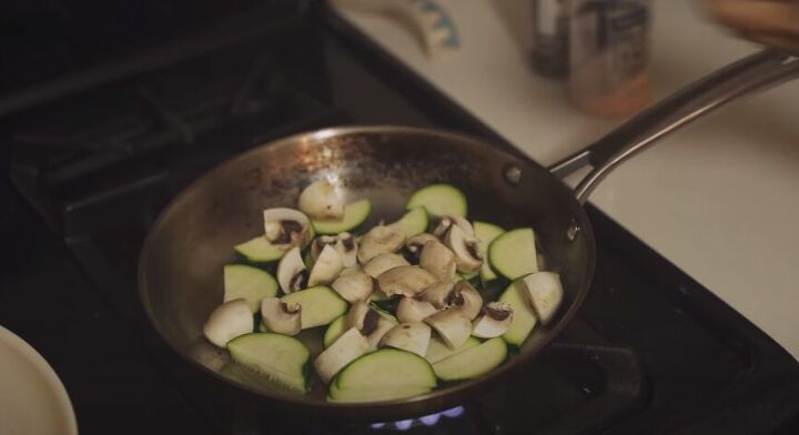 meal prep ideas, Making glazed tofu and veggies