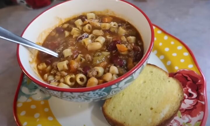 easy slow cooker recipes, Olive Garden copycat pasta e fagioli soup