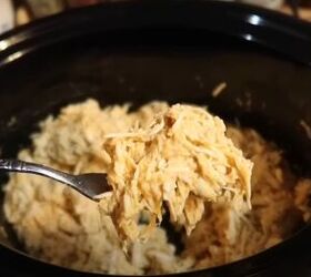 easy slow cooker recipes, Making buffalo chicken sandwiches