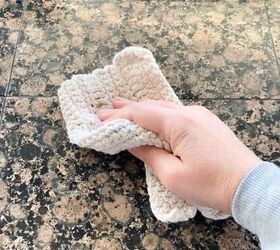 This granite cleaner will make your counters go from foggy and streaked to clean & sparkly!