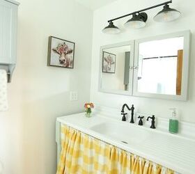 How they took their bathroom from old & funky to fresh & farmhouse-style