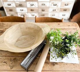 This spring table decor is the perfect way to add some cheer to your home