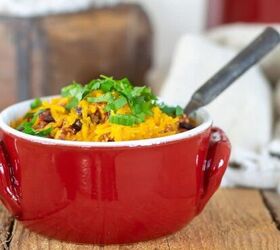 frugal meals that are also healthy delicious, A bowl of Turkey chili sitting on top of a wooden table