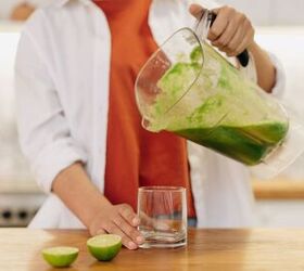 blender vs food processor which appliance is right for you, Green juice image via Canva