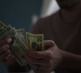 8 sneaky scams you won't easily see through (be warned!)