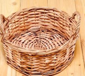 make a gorgeous homemade hamper with these classic frugal recipes, Wicker basket image via Canva