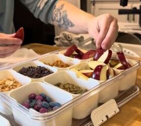 cozy fall cooking day 3 delicious autumn recipes, Putting together a caramel apple snack tray