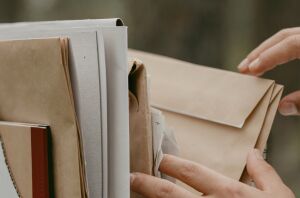 If you want to organize your manuals and warranties, here are four great ways to do it