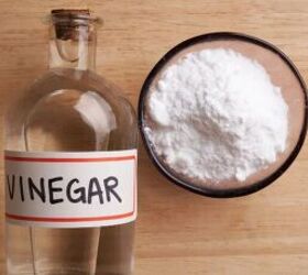 great depression beauty diy, Vinegar and baking soda image via Canva