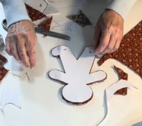 upcycled christmas decor, Making a gingerbread man pillow