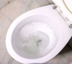 This baking soda toilet cleaner is both budget-friendly and super powerful