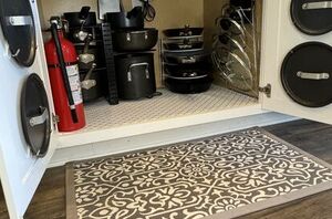 How to organize your pots, pans, and lids (practical & efficient!)