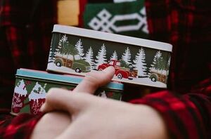 Don't miss these ways to save money this Christmas