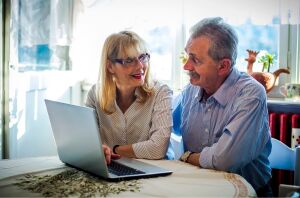 This printable budget binder has helped her family pay off $54,500 of debt in under 2 years