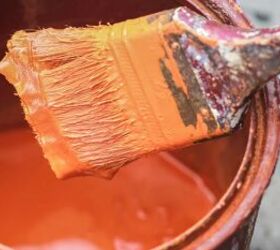 12 things you should NEVER throw in the trash