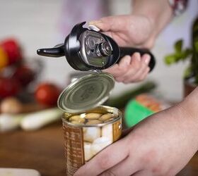 Manual vs. electric can openers: Which one belongs in a simple kitchen?