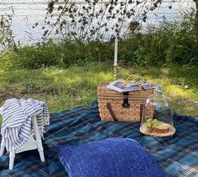 Check out everything you need to know to have a fun fall picnic!