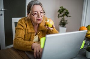 11 flexible ways to earn steady money without a traditional job