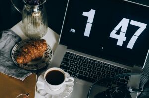 4 ways to boost your energy by decluttering your space!