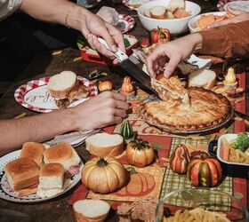 7 smart ways to save money this thanksgiving