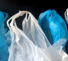 5 ways to reuse all the plastic grocery bags you're hoarding under the kitchen sink (wow!)