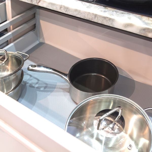 18 Brilliant Pots And Pans Storage Ideas For Your Kitchen | Simplify