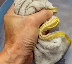 9 super smart ways to reuse old towels (don't throw them in the trash just yet!)