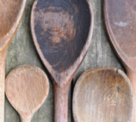 Here's what you should do with old, discolored wooden spoons instead of throwing them away