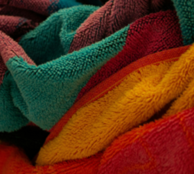 The best way to fold your towels while keeping your bathroom organized