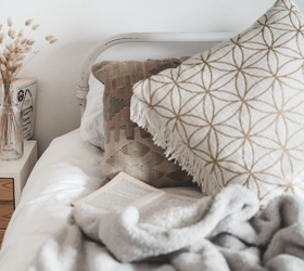 Check out some of the best hypoallergenic pillow protectors