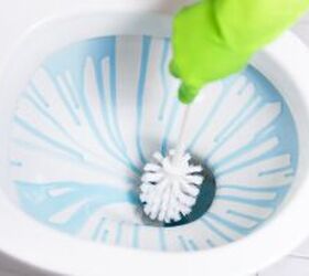 She's found a way to clean toilets that will have you stop dreading it (neat!)