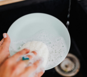 5 alternative ways to use dish sponges you have NEVER thought of before